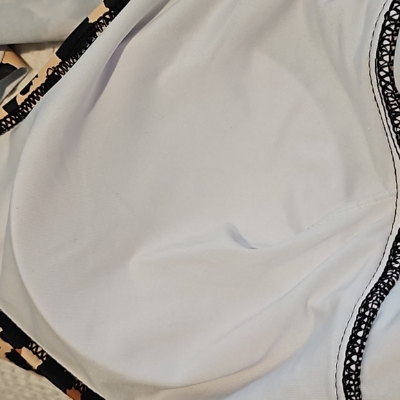 Beachsissi Bathing Suit Top - Picture 10 of 11